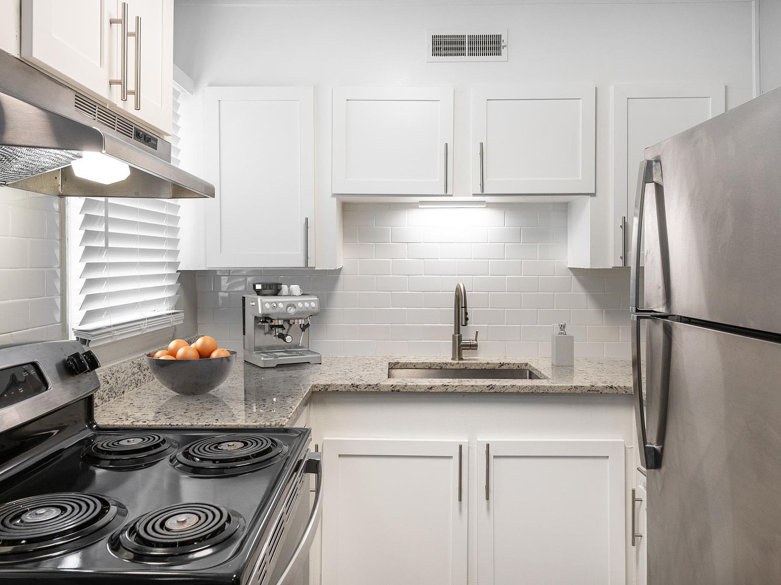 4333 Cinderella Rd Two Bedroom Townhome Standard, Charlotte, NC 28213