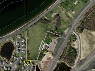 864 Yellowstone Trl, Waconia, MN 55387