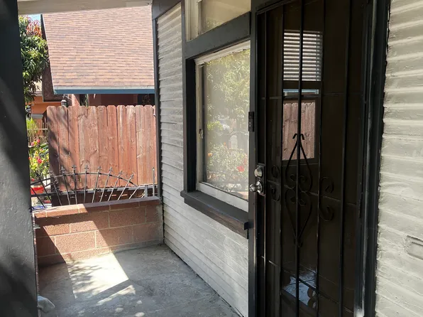 905 E 57th St, Los Angeles, CA 90011