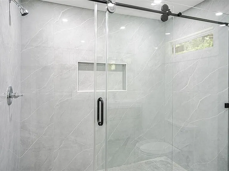 2353 Clarissa Dr NW — Photo 36