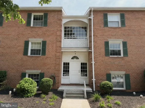 7 Lough Mask Ct APT 101, Lutherville Timonium, MD 21093