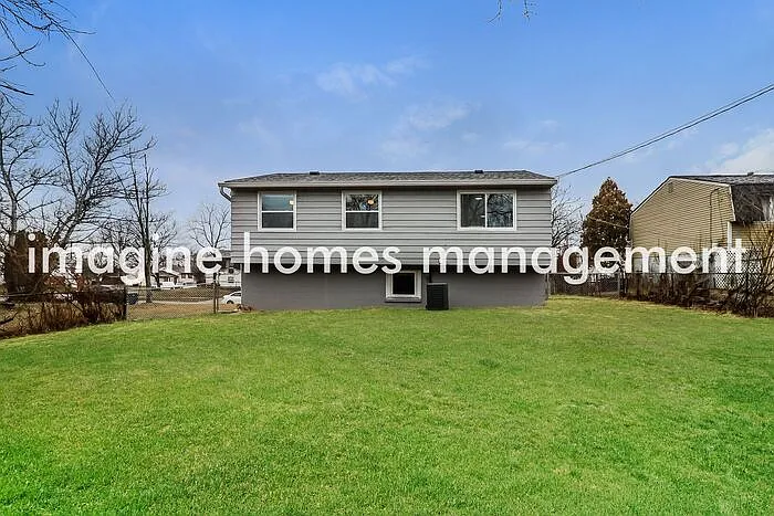 11705 Elkwood Dr — Photo 10