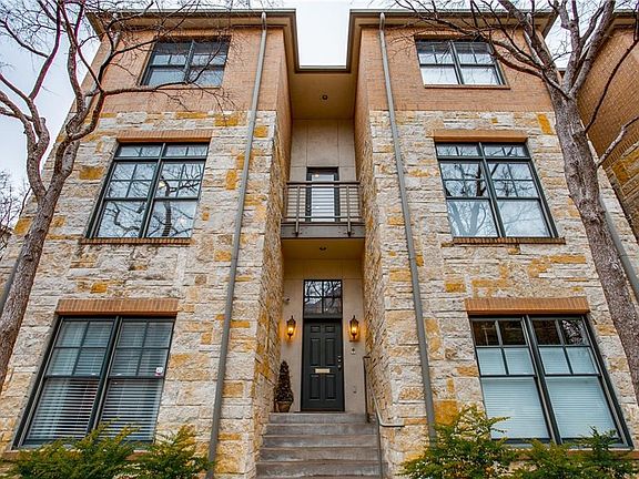 3rd image of 4343 Buena Vista St APT 1