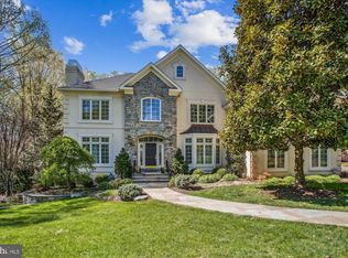 2992 Westhurst Ln, Oakton, VA 22124