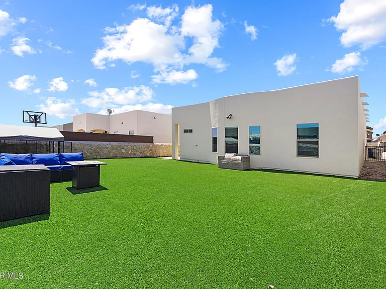 14841 Tierra Coruna Ave — Photo 29