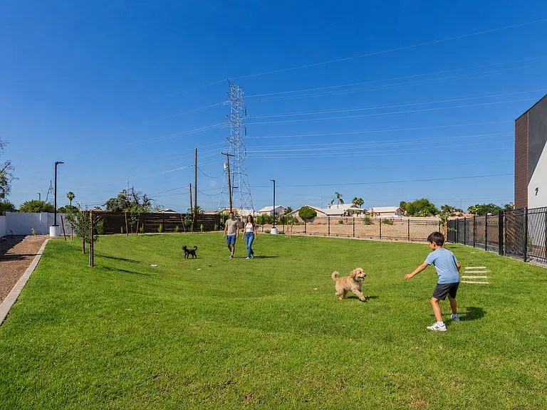 Sonoran Townhomes — Photo 40