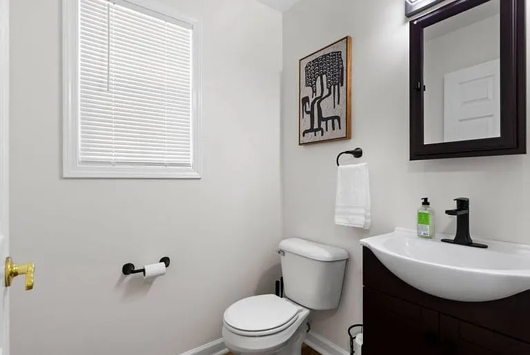 21737 Wheeler St — Photo 13