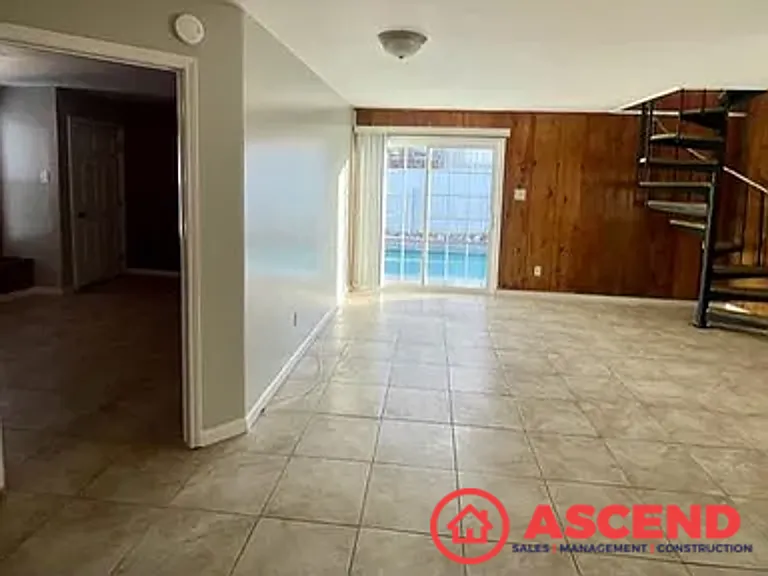 229 Philippine St — Photo 7