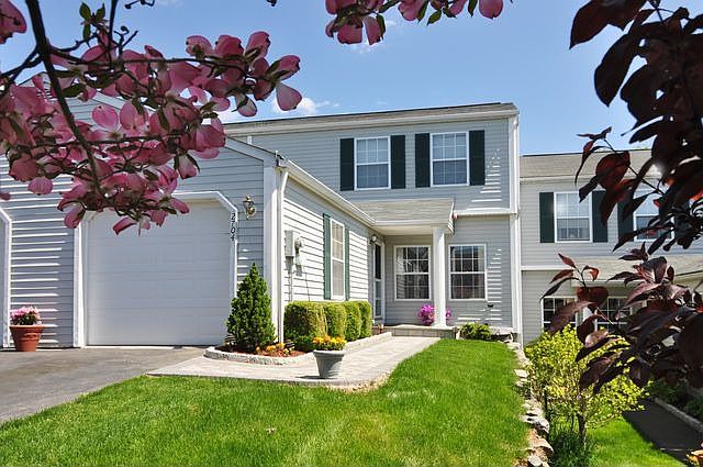 1st image of 2704 Watch Hill Dr