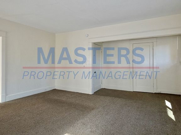 5th image of 4113 N Lockwood Ave