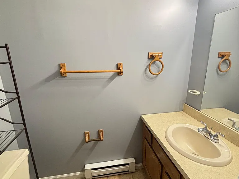 179 Lincoln St #9 — Photo 9
