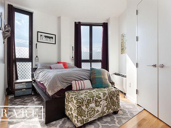 3rd image of 385 Union Ave Ph K