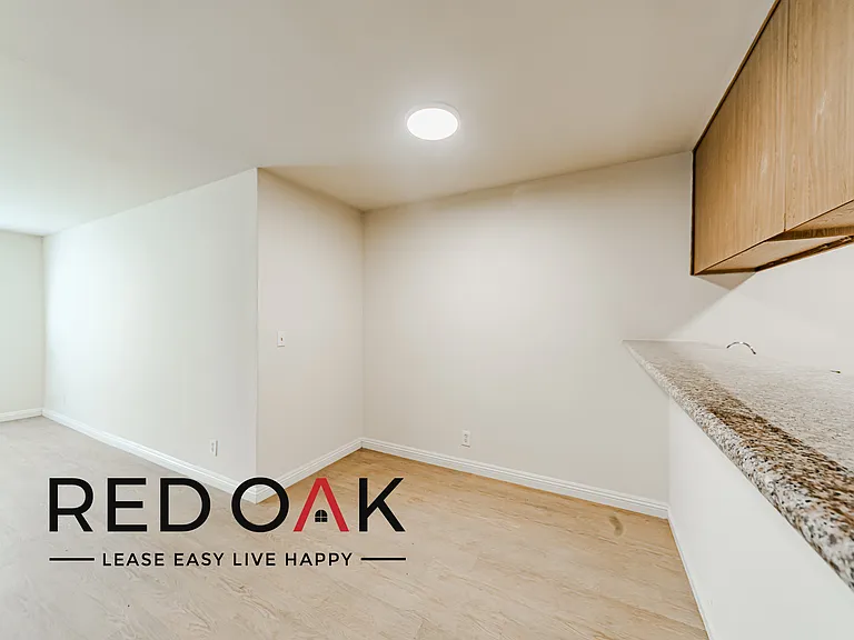 Toluca Lofts — Photo 29