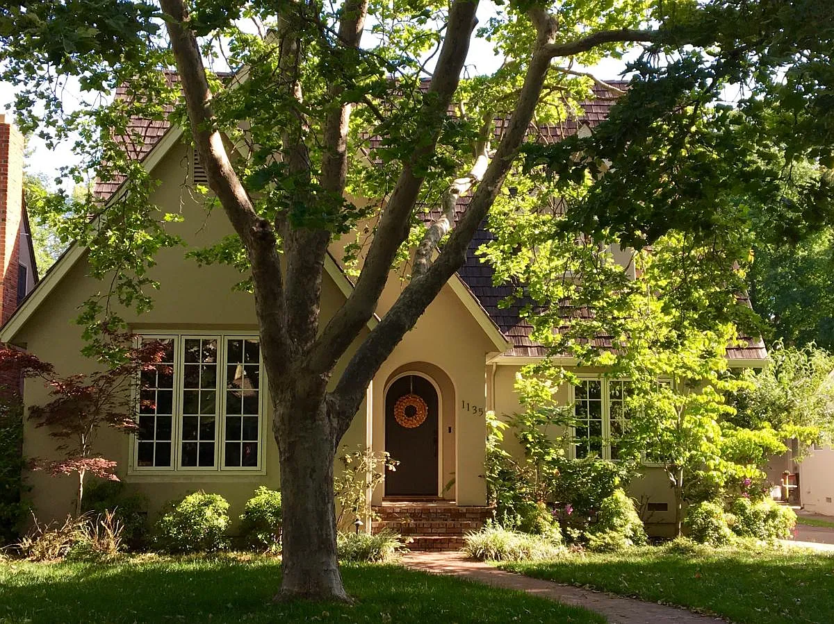 5 bed, 3.5 bath, 2900 sqft, $4,000 — Photo 1