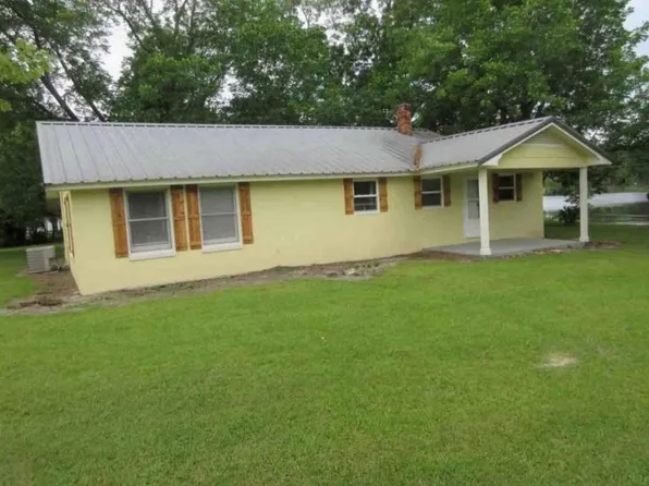 26 Lakeside Dr, Lenox, GA 31637