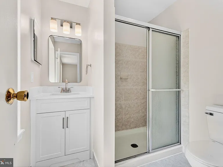 7306 Eggar Woods Ln — Photo 19