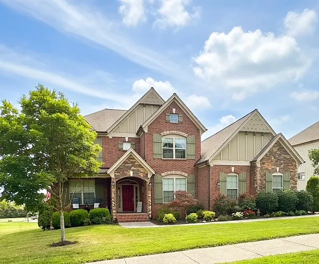 7005 Marwood Dr — Photo 1