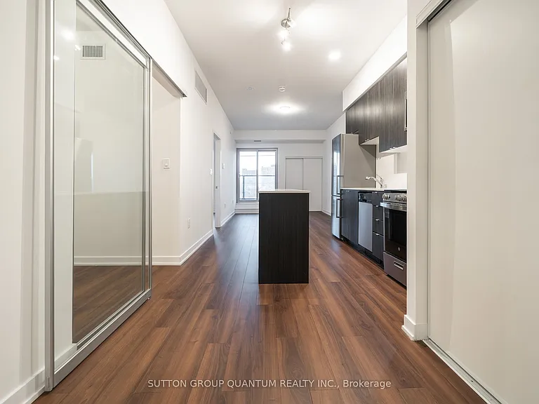 2433 Dufferin St #505 — Photo 3