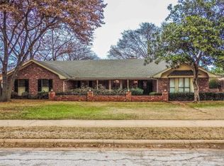 2402 Essex Dr, Wichita Falls, TX 76308