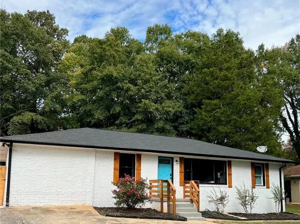 695 Kennesaw Dr SE, Smyrna, GA 30080