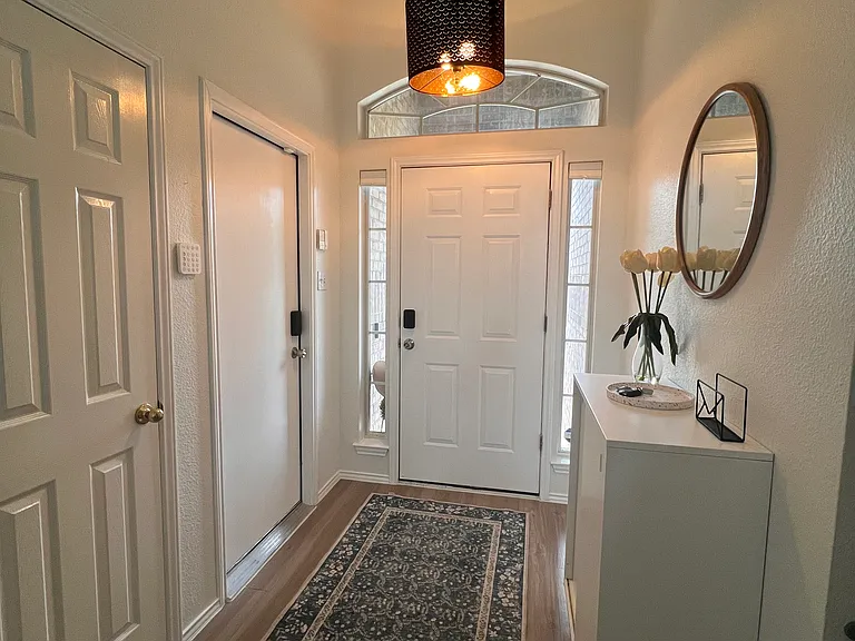 505 Preakness Pl — Photo 2