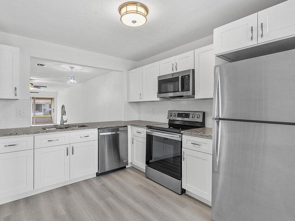 1st image of 120 Lakes End Drive #0