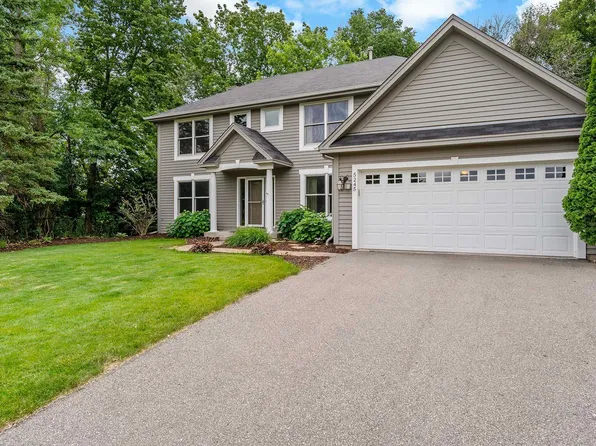 5245 Dufferin Dr, Savage, MN 55378