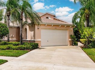 14819 Sterling Oaks Dr, Naples, FL 34110