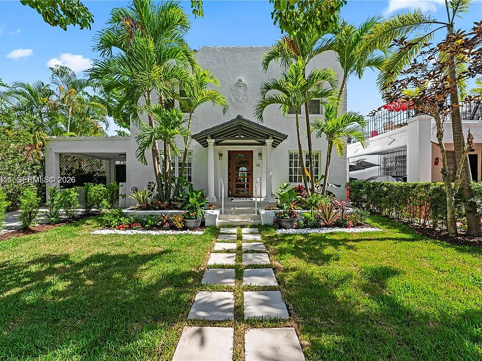178 NE 45th St