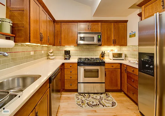 Sold by Brown Harris Stevens | media 20