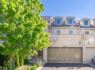 2078 White Dove Cir, Oakville, ON L6M 3R7