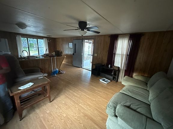 5th image of 612 Cedar Level Rd