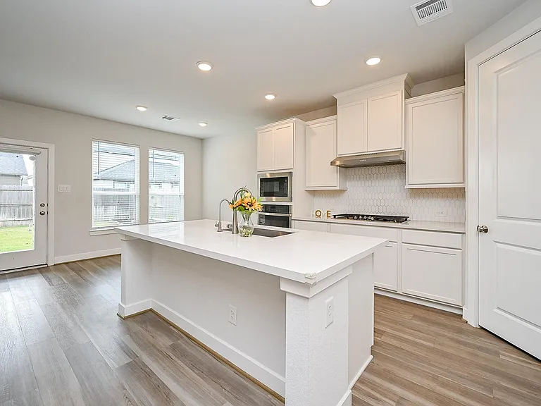 9222 Dearborn Knoll Dr — Photo 7