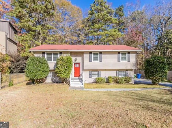 633 Larchmont Cir NW, Atlanta, GA 30318