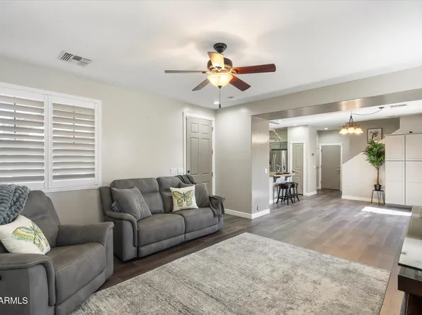 581 S Buena Vista Court, Gilbert, AZ 85296