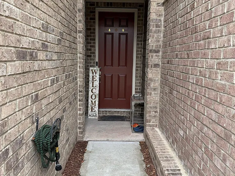 1114 Catch Fly Ln — Photo 5