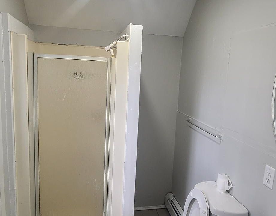 18 Greenwood Pl Gardner MA Zillow