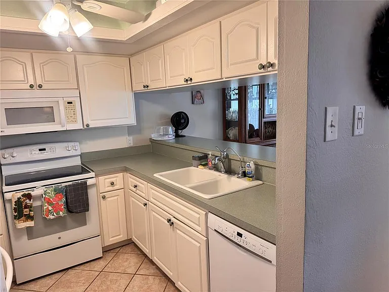 23465 Harborview Rd #824 — Photo 25