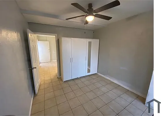 8417 S San Pedro St — Photo 5
