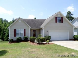 817 Pebble Ridge Ct, Fayetteville, NC 28311