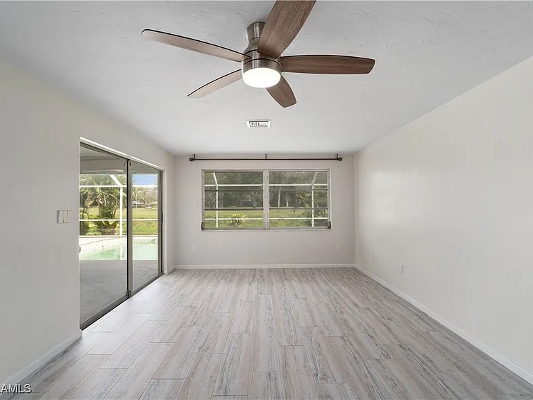 1411 Whiskey Creek Dr — Photo 6