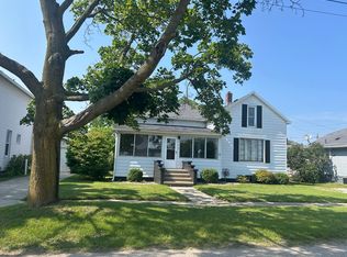 209 E Bay St, East Tawas, MI 48730