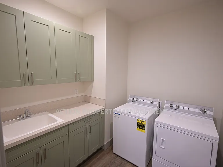 114 Turner Pl — Photo 18