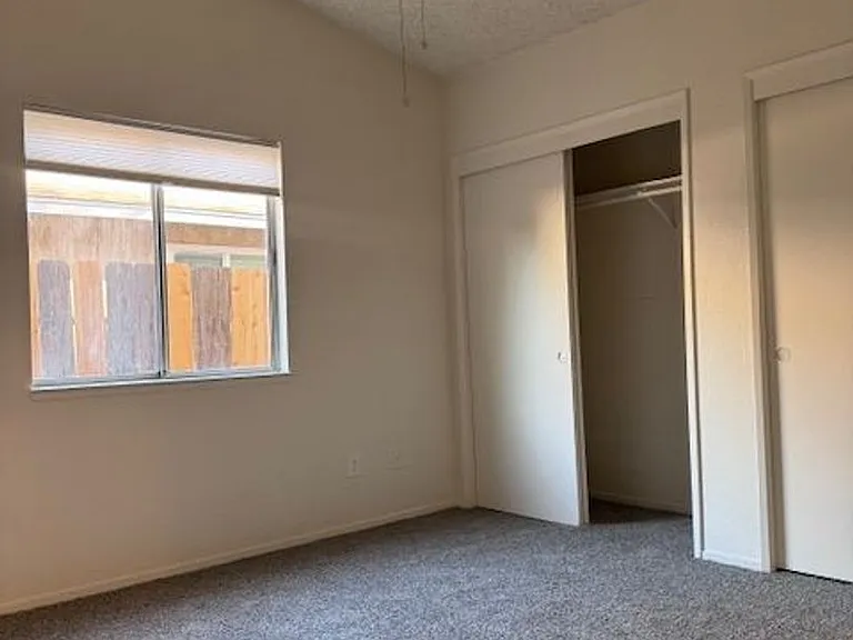 1116 Adelaide Ave — Photo 8