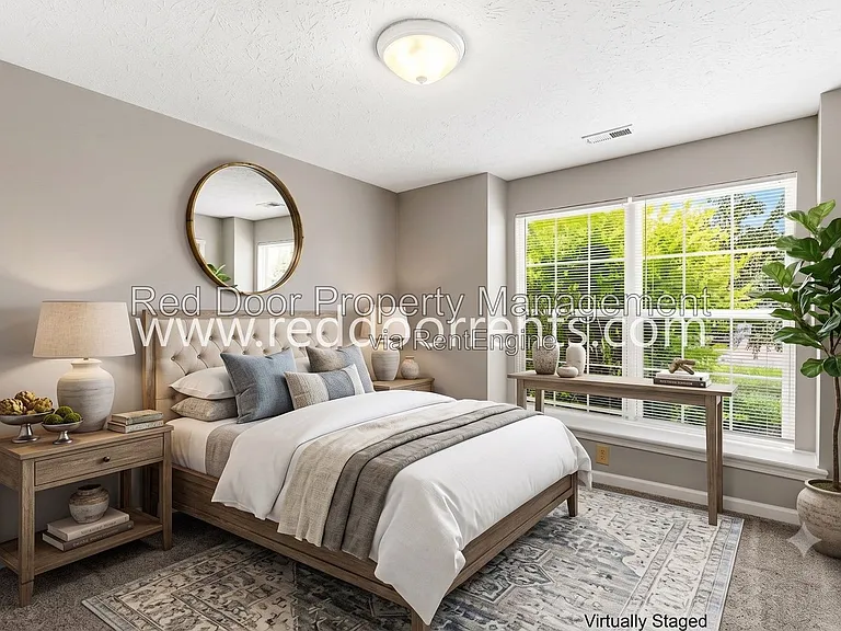 1180 Dark Star Ct — Photo 3