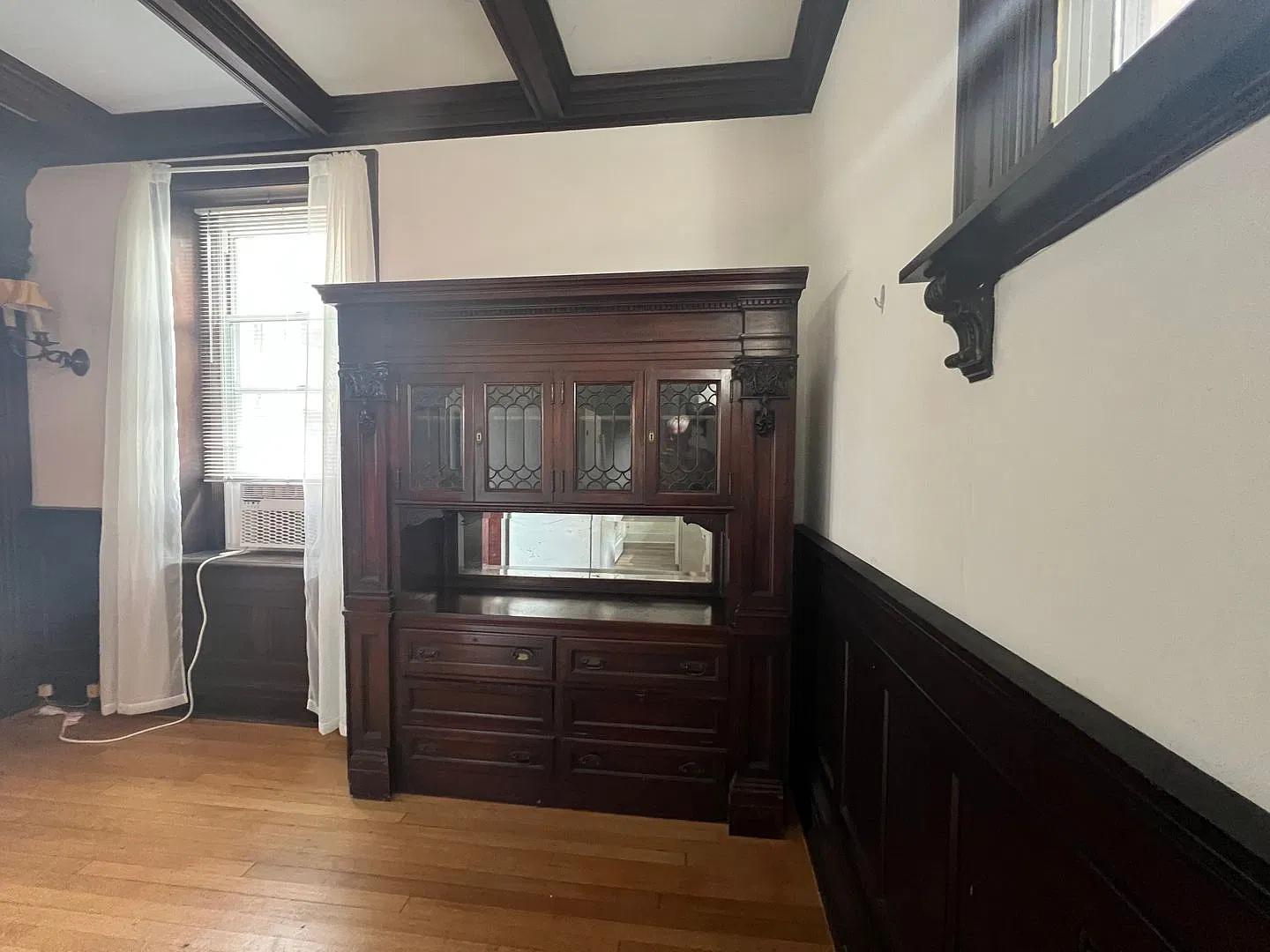5336 Fifth Avenue — Photo 3