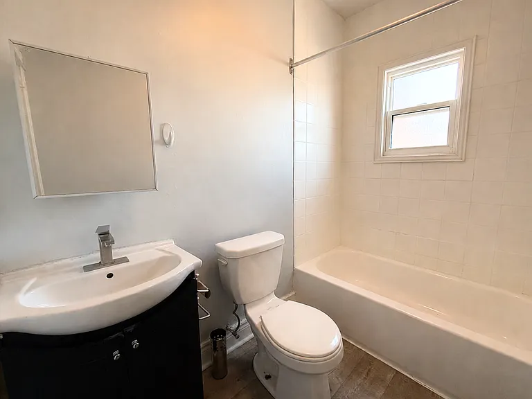 128 Carrick Ave — Photo 9