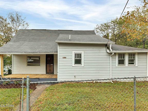 2nd image of 2407 Adair Ave