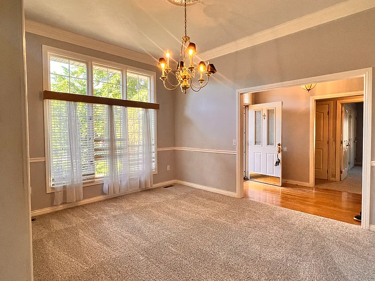 1164 W Rockhill Ave — Photo 35