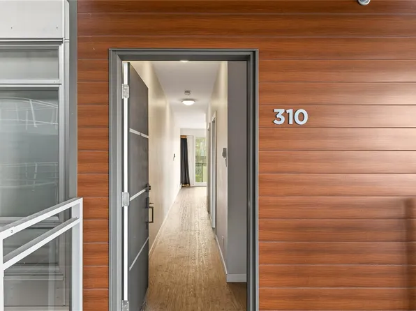 91 Chapel St Unit 310, Nanaimo, BC V9R 0J3
